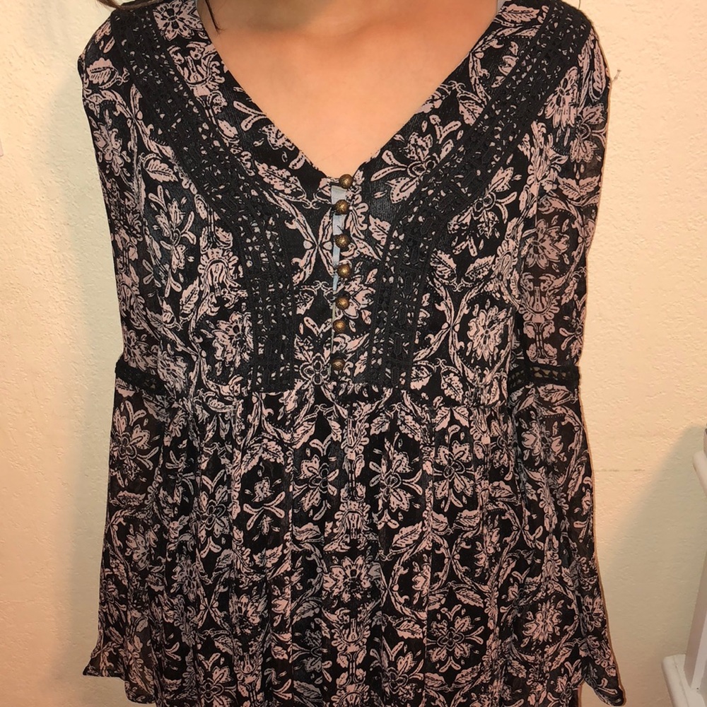 A long dress with long sleeve